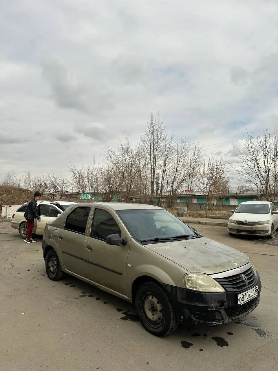 Продажа автомобиля Renault Logan 2012 года - Легковые автомобили (Авто) в Иркутск