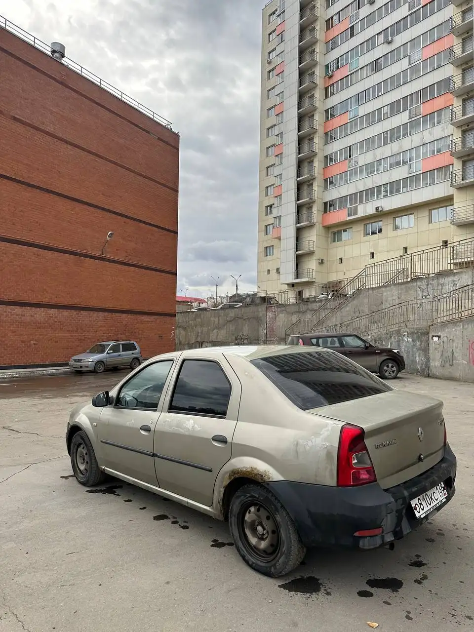 Продажа автомобиля Renault Logan 2012 года - Легковые автомобили (Авто) в Иркутск