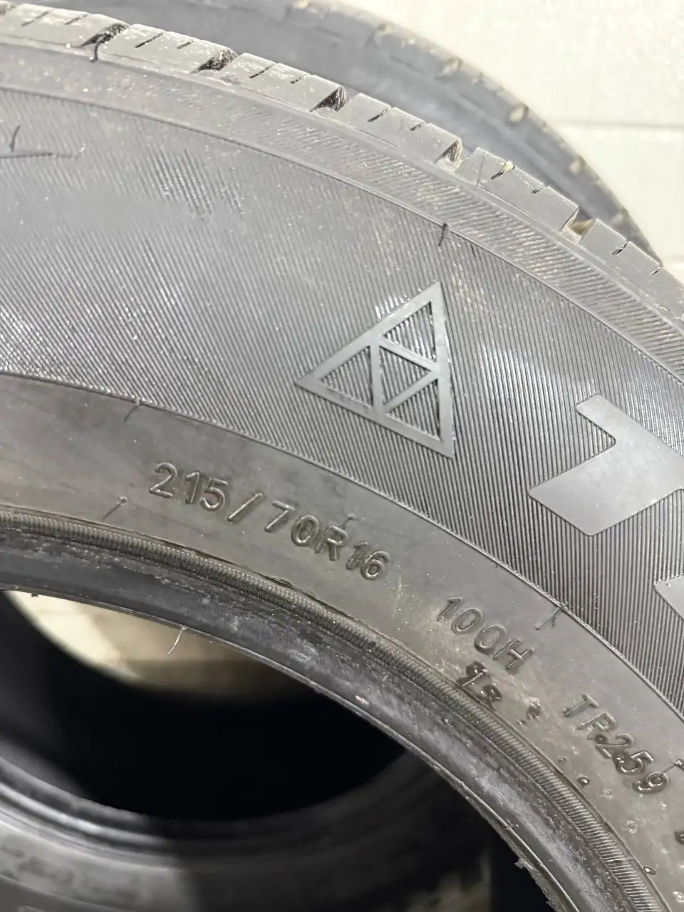 Продам летнюю резину 215/70R16 2023 года - Шины и диски (Авто) в Иркутск
