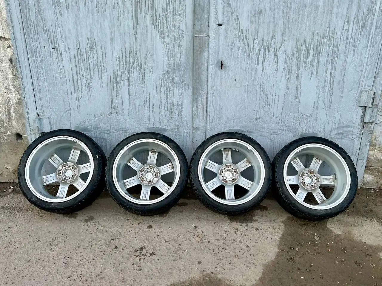 Комплект дисков GIRO 5*100 R17 с резиной 215/40/17 - Диски и шины (Запчасти) в Иркутск