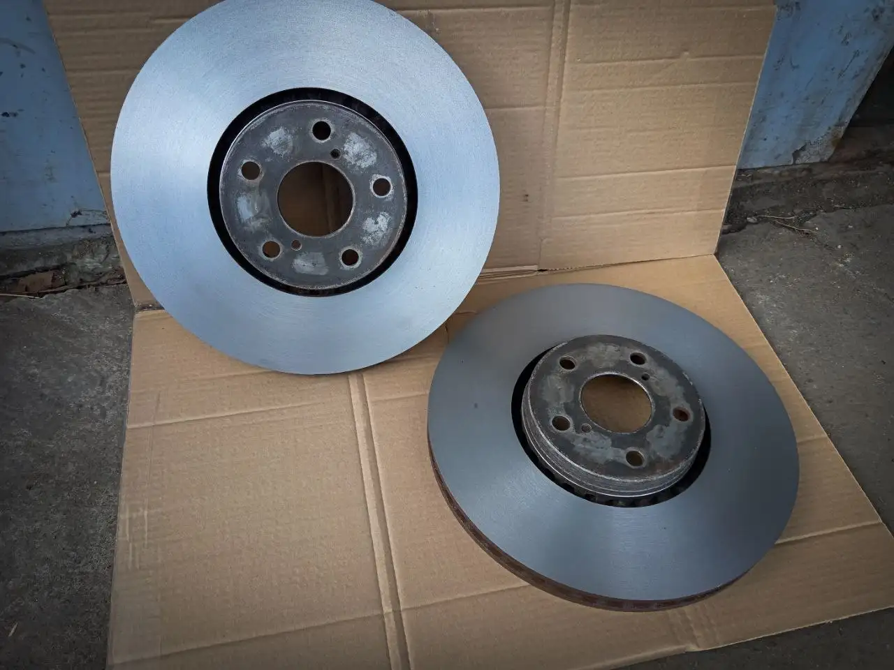 Продажа тормозных дисков LEXUS GS300 - Тормозные диски (Запчасти) в Иркутск