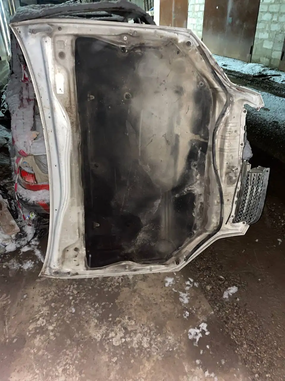 Продам капот на Toyota Mark II 110 кузов - Автозапчасти (Запчасти) в Иркутск