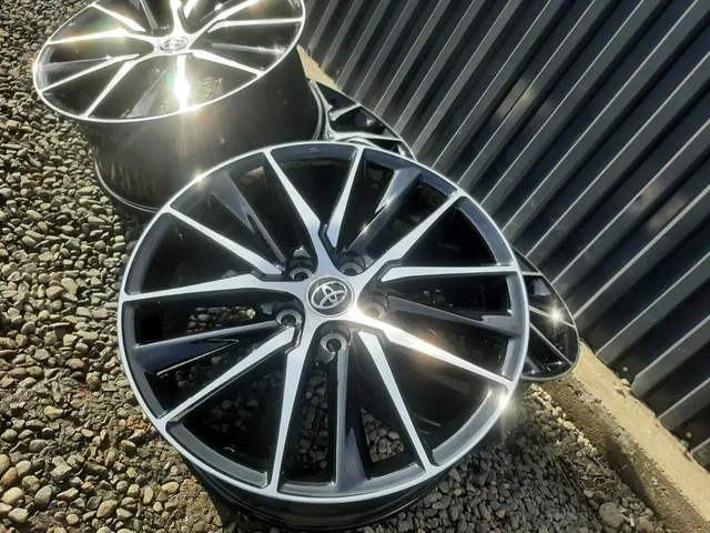 Продажа дисков Camry и шин Dunlop, Roadx, Boto - Колесные диски в Иркутск