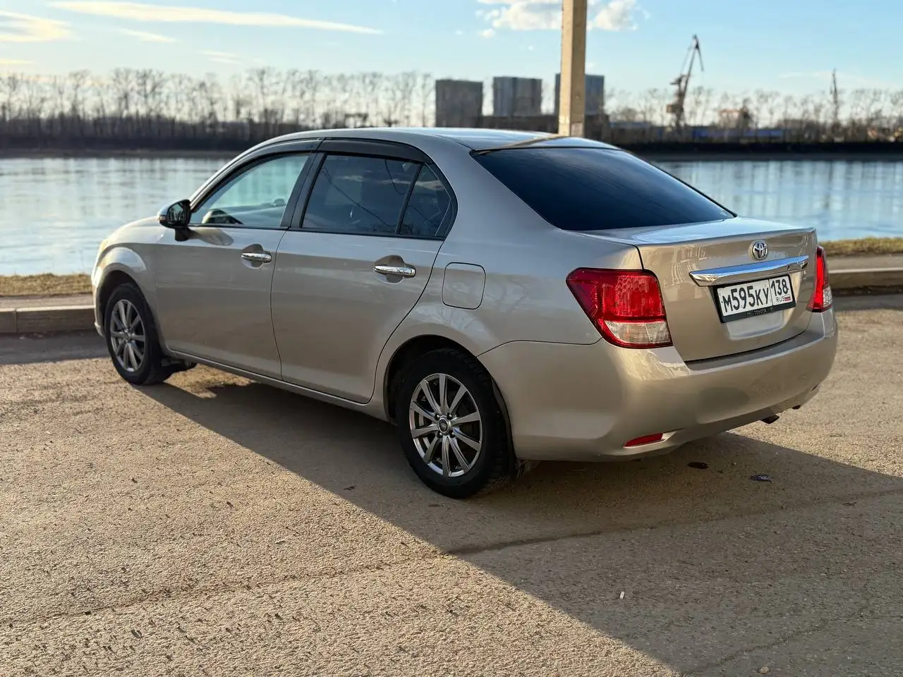 Продам Toyota AXIО 2012 года - Легковые автомобили (Авто) в Иркутск