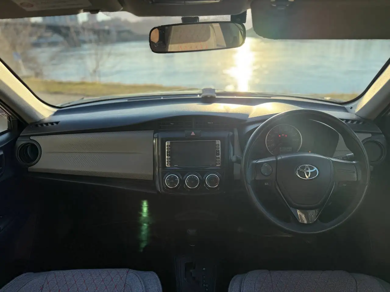 Продам Toyota AXIО 2012 года - Легковые автомобили (Авто) в Иркутск