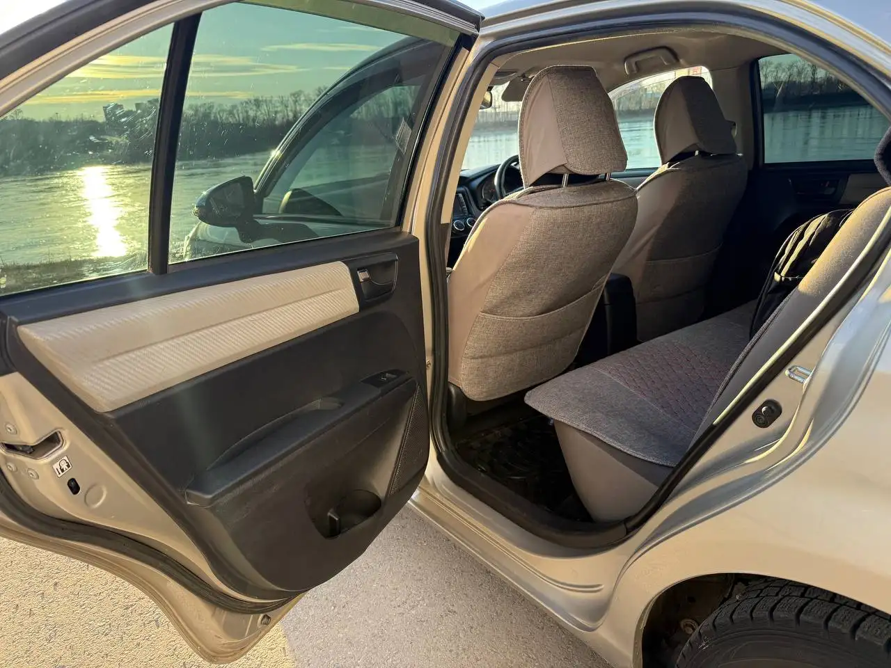 Продам Toyota AXIО 2012 года - Легковые автомобили (Авто) в Иркутск