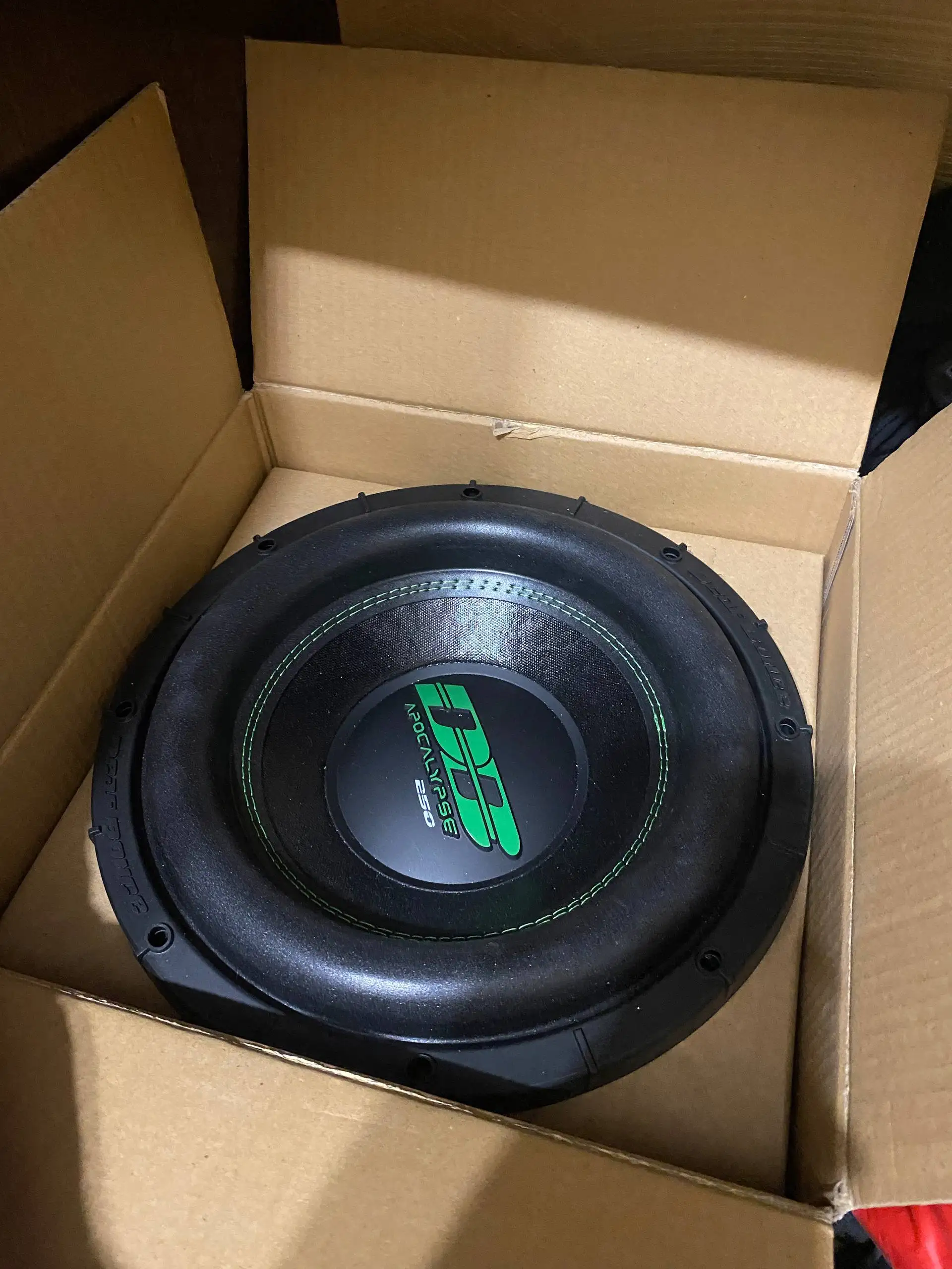 Сабвуфер DB-SA252 D2 с коробом - Автоакустика (Авто) в Иркутск