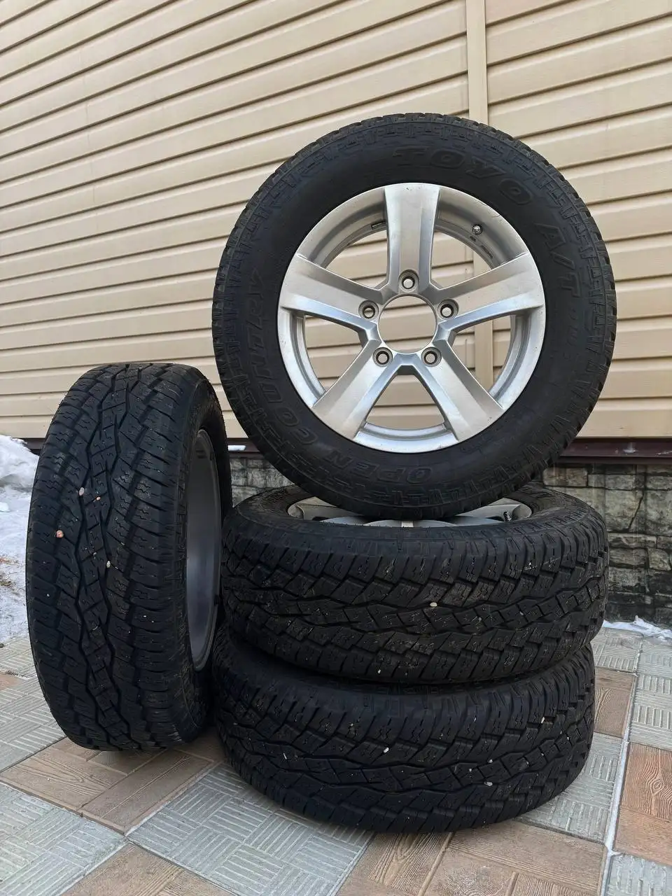 Литьё на летней резине TOYO 215/65R16 - Шины и диски (Авто) в Иркутск