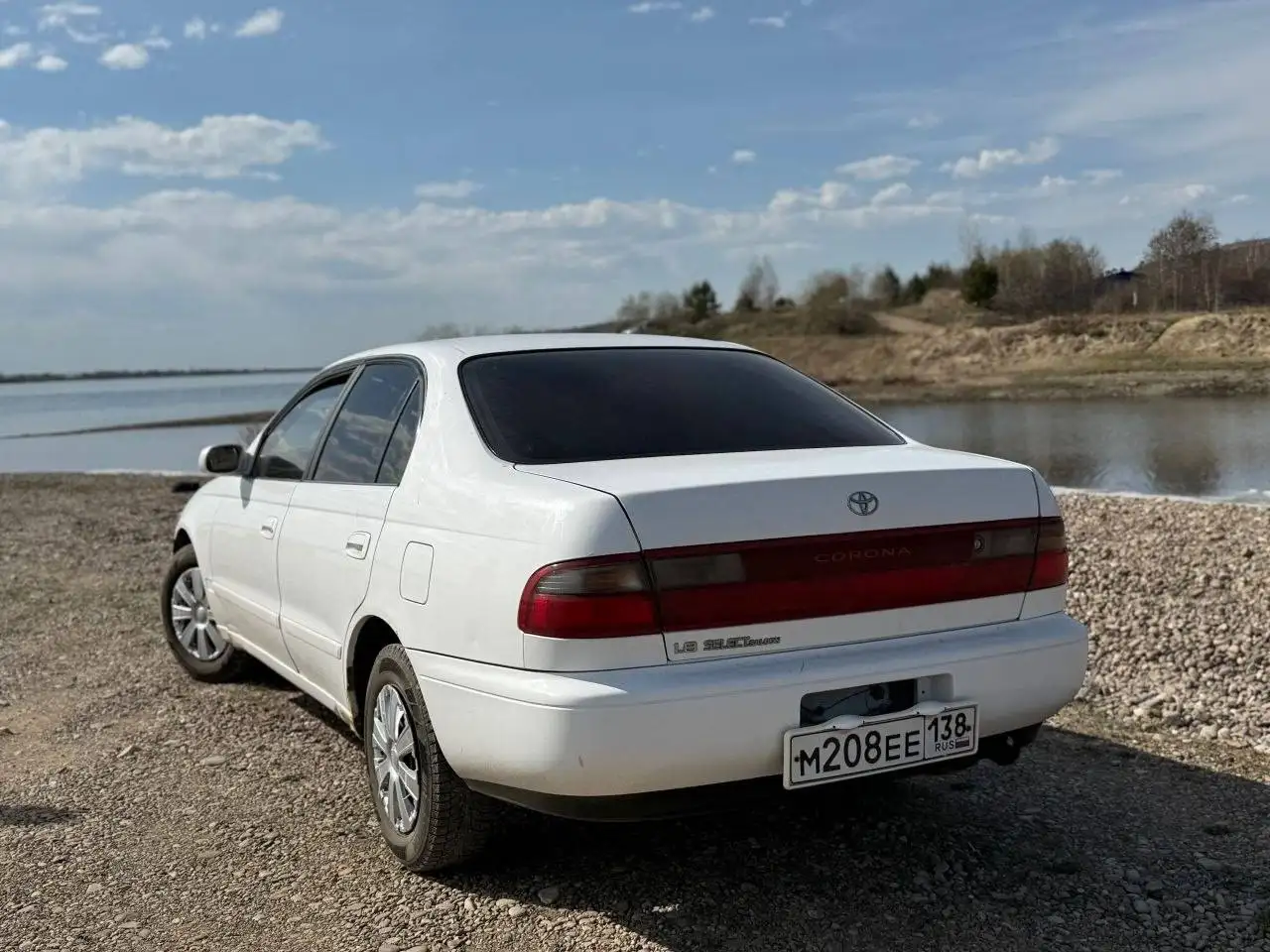 Автомобиль 1992 года 1.8 литра - Авто в Иркутск