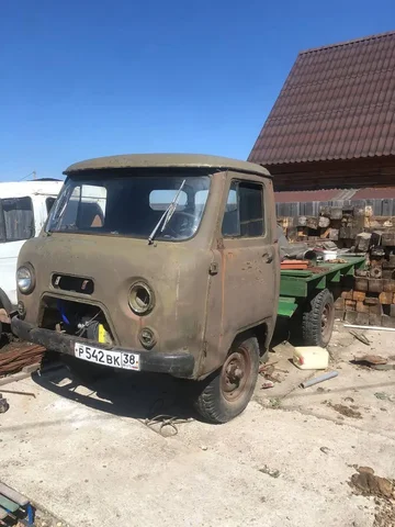 УАЗ головастик бортовой - Автозапчасти и аксессуары в Иркутск