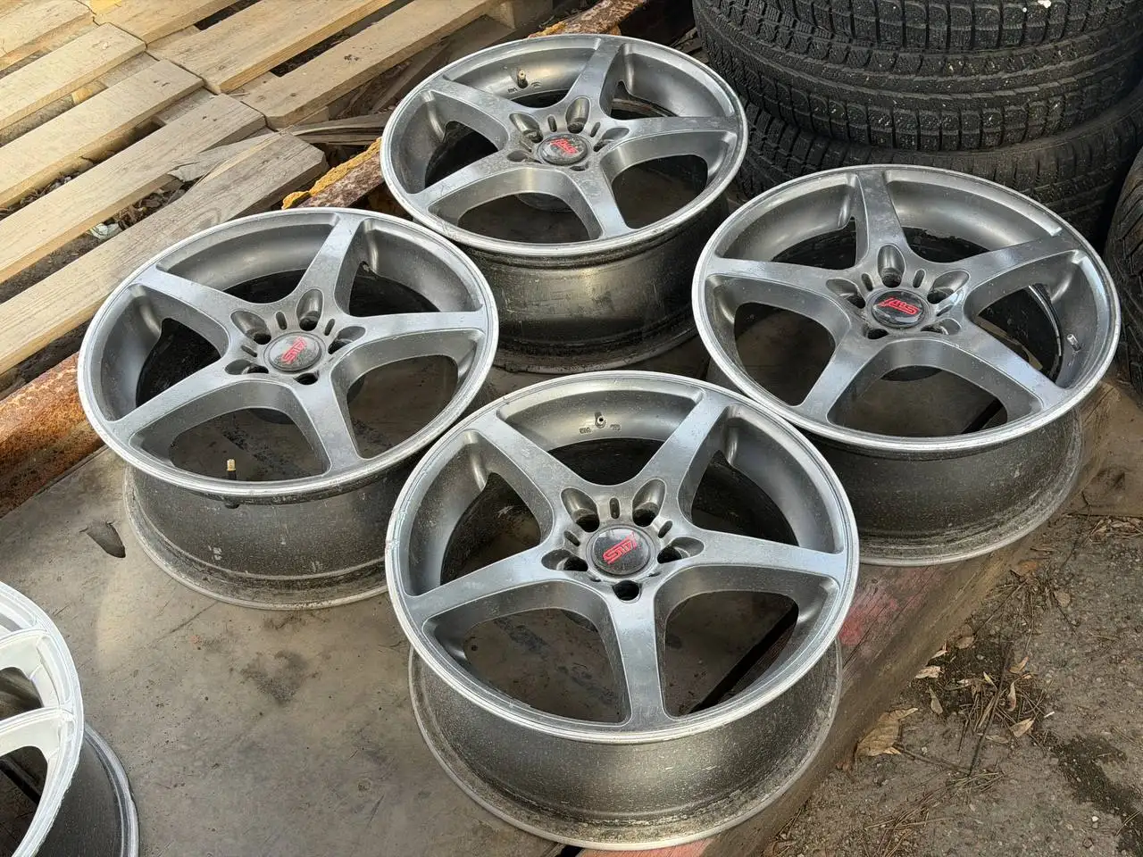Продажа оригинальных японских дисков RAYS R17 - Колёса и шины (Авто) в Иркутск