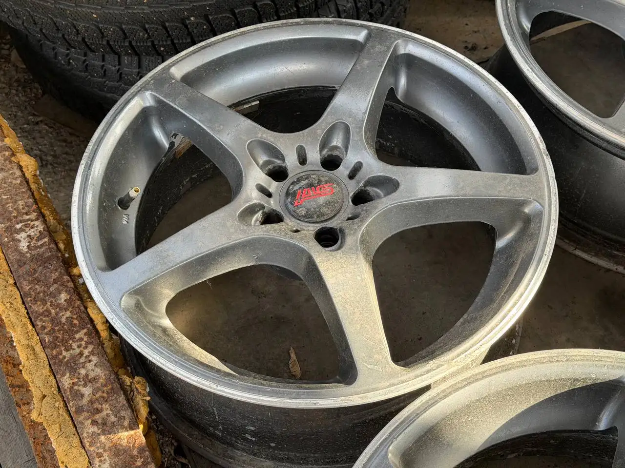 Продажа оригинальных японских дисков RAYS R17 - Колёса и шины (Авто) в Иркутск