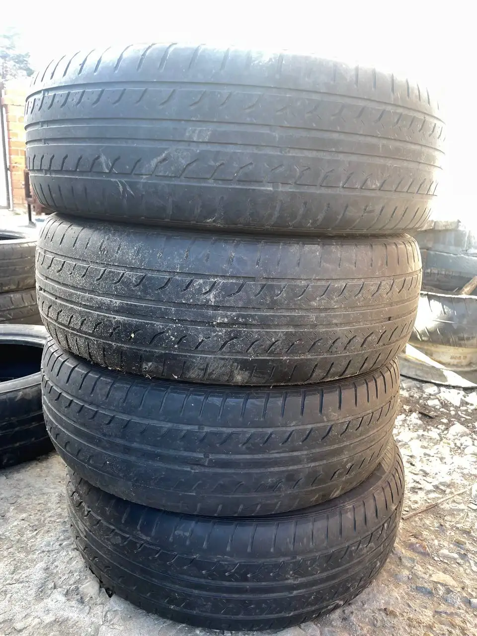 Продажа б/у шин Dunlop, Кама, Bridgestone - Шины (Авто) в Иркутск
