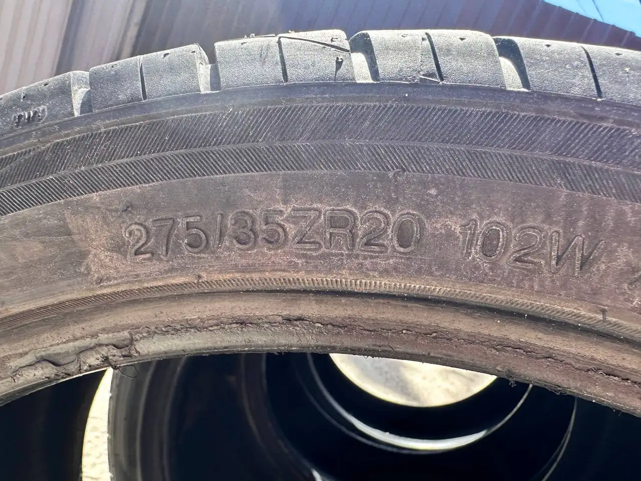 Продам комплект разноширокой резины 20R - Шины и диски (Авто) в Иркутск