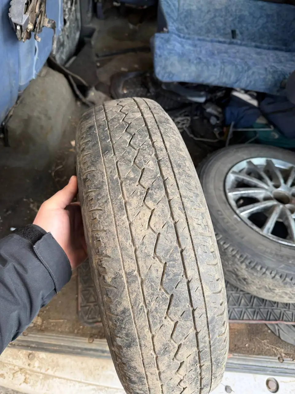 R13 4x100 отдам - Колёса и шины (Запчасти) в Иркутск