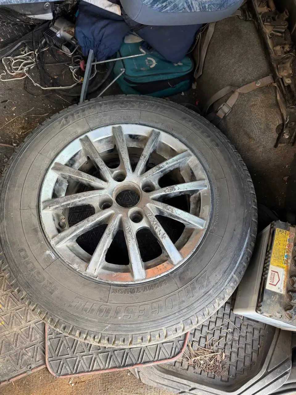 R13 4x100 отдам - Колёса и шины (Запчасти) в Иркутск