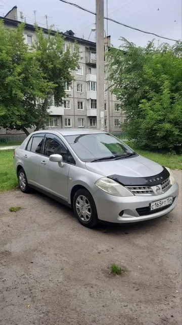 Ниссан Тиида 2010 - Chrysler Sebring в Иркутск