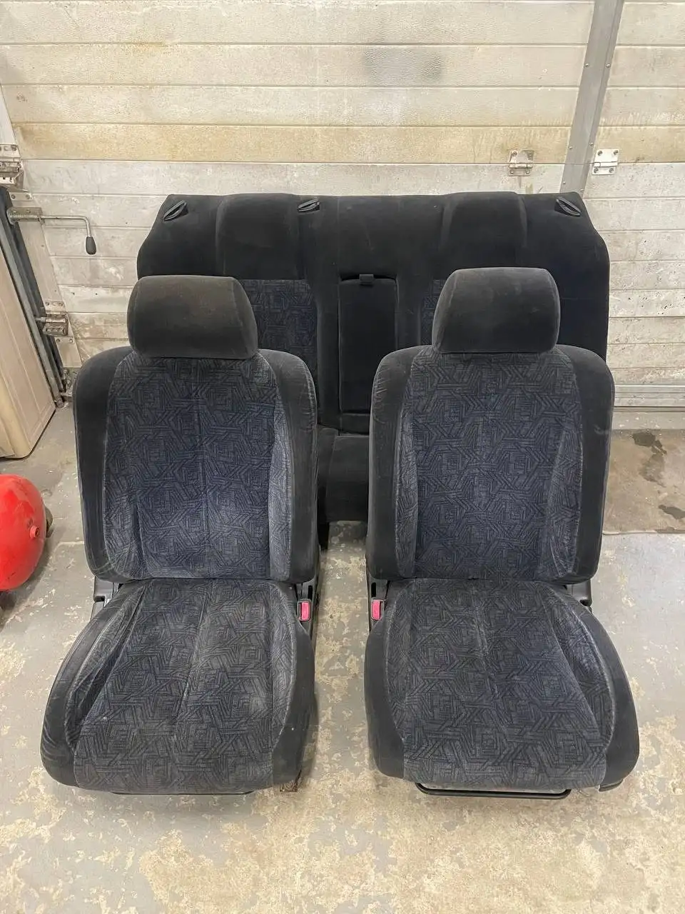 Продам сиденья X90/X100-105 - Сиденья (Авто) в Иркутск