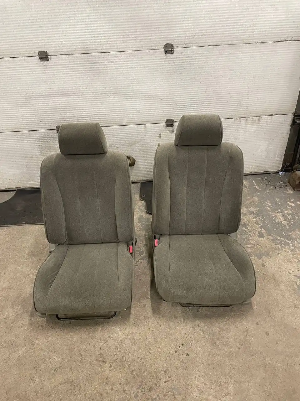 Продам сиденья X90/X100-105 - Сиденья (Авто) в Иркутск