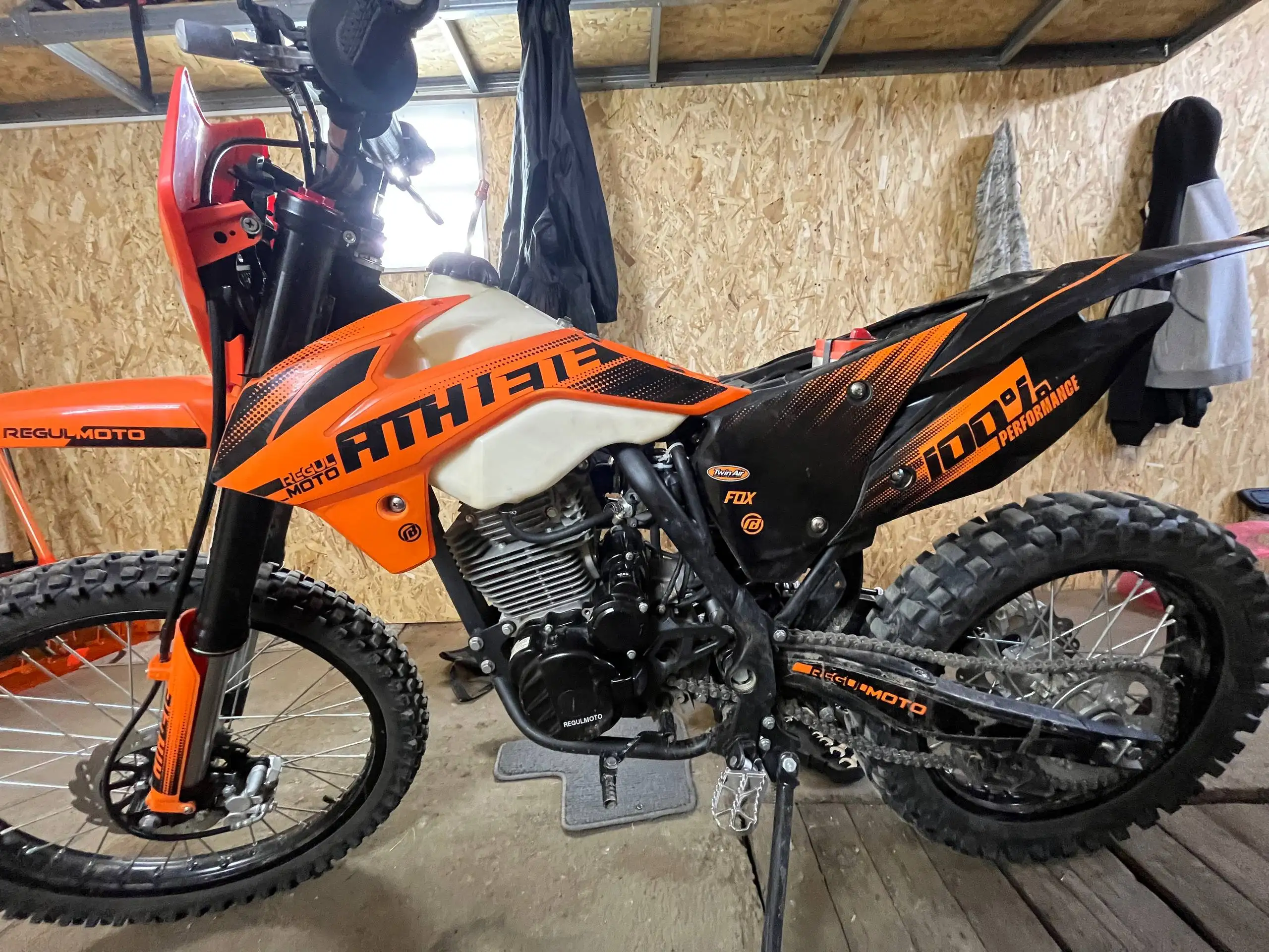 RegulMotor Athlete 300 - Авто в Усолье-Сибирское