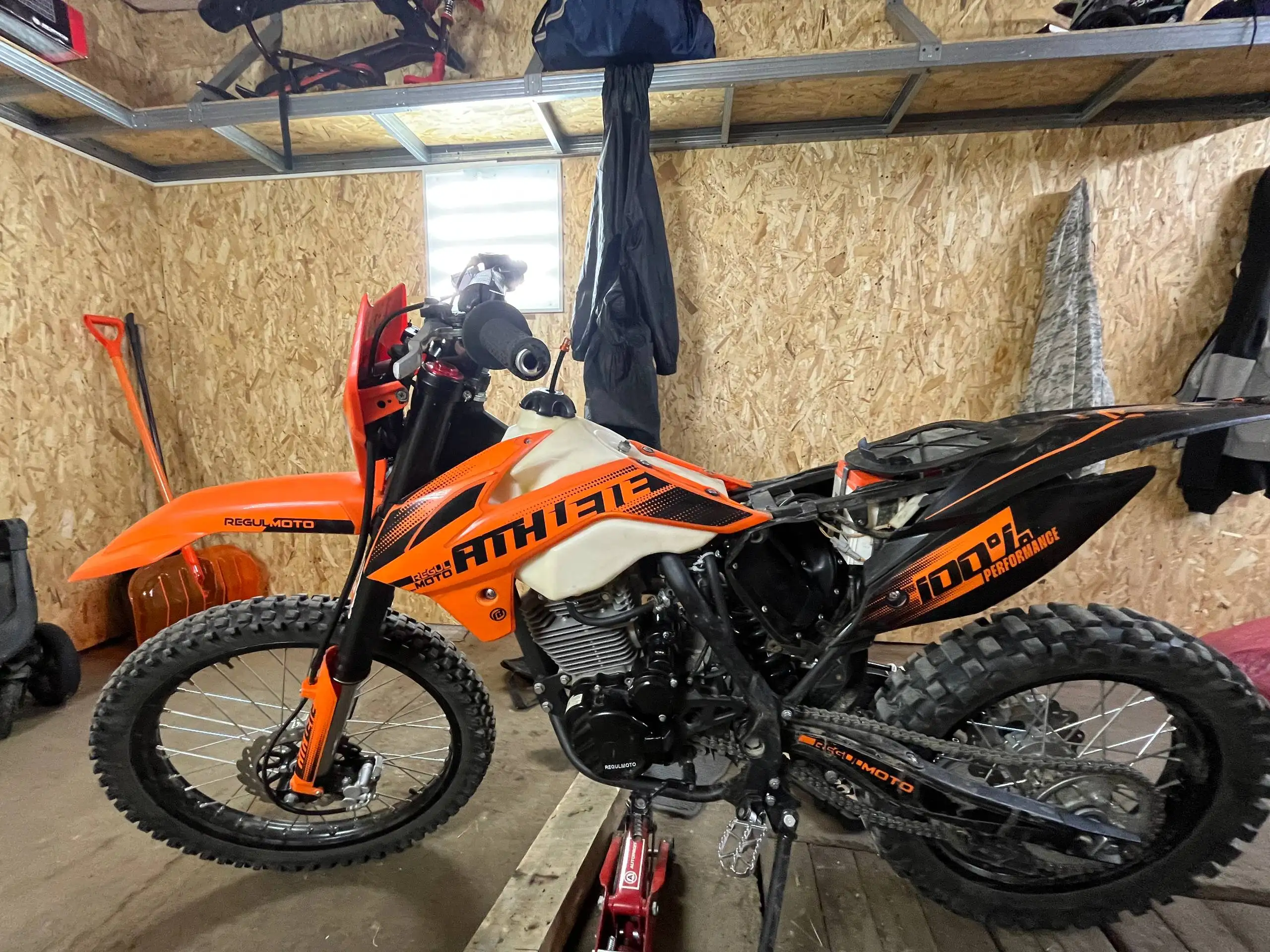 RegulMotor Athlete 300 - Авто в Усолье-Сибирское