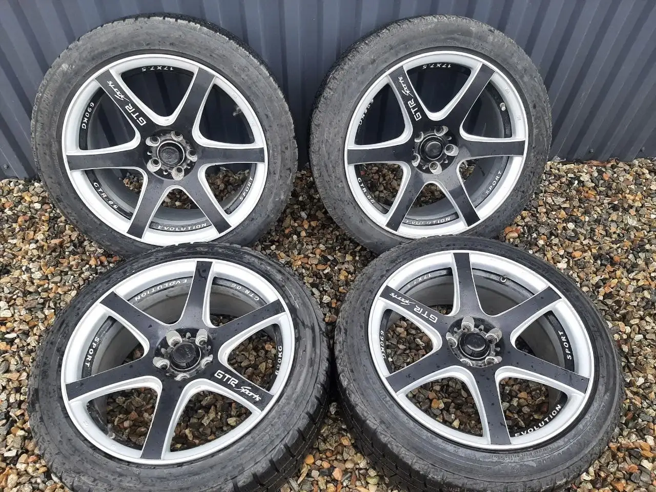 Продажа дисков и шин R18, R17 - Шины и диски (Авто) в Иркутск