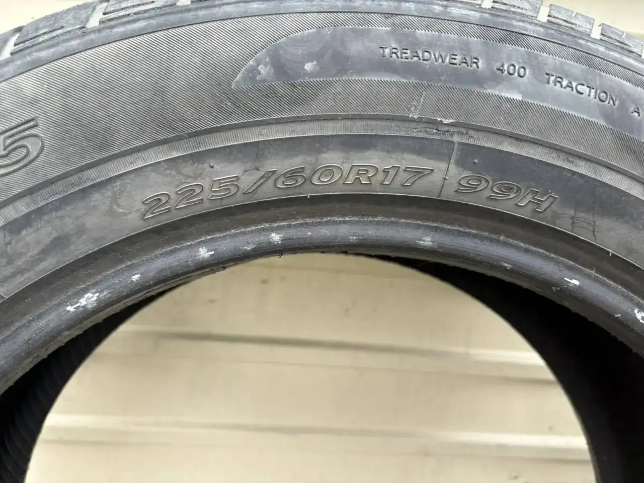 Продам резину на докат 225/60 R17 лето - Шины и диски (Авто) в Иркутск