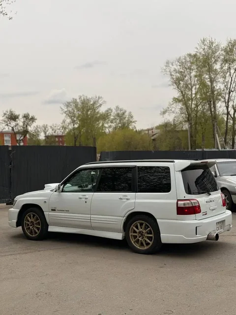 Автомобиль 2001 года - RAV4 в Иркутск