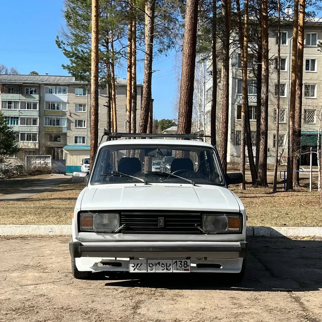 Продам ВАЗ 2105 2002 года - Литые диски в Иркутск