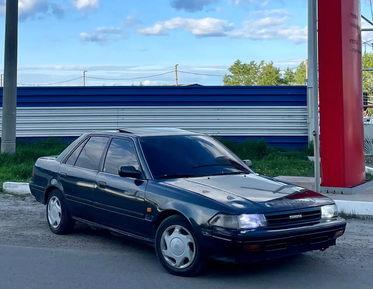 Toyota Carina II 1991 в Иркутске - Легковые автомобили (Авто) в Иркутск