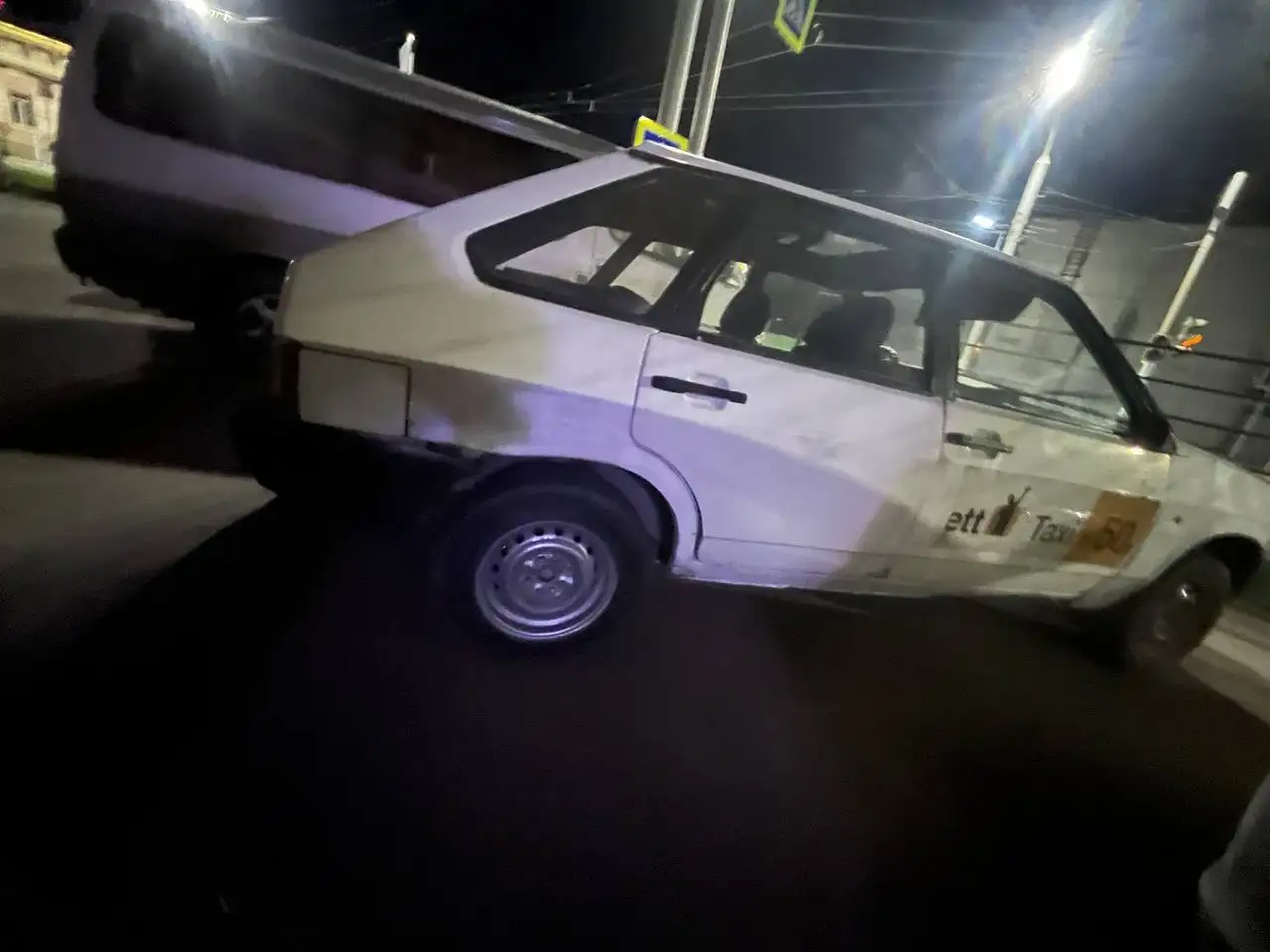Автомобиль на ходу, требует настройки карбюратора - Легковые автомобили (Авто) в Иркутск