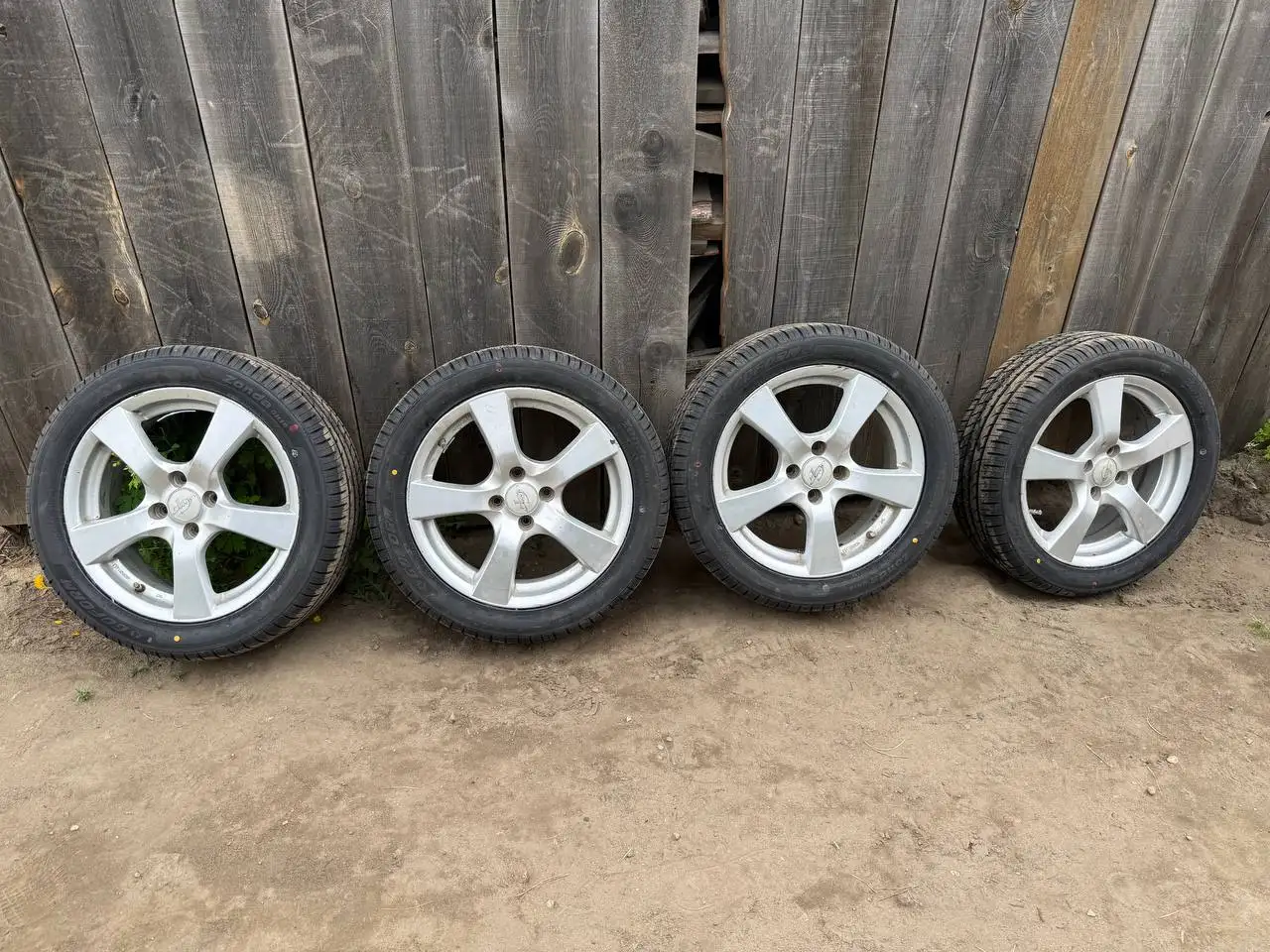 Диски R16 с новой летней резиной 195/50 - Диски и шины (Авто) в Иркутск