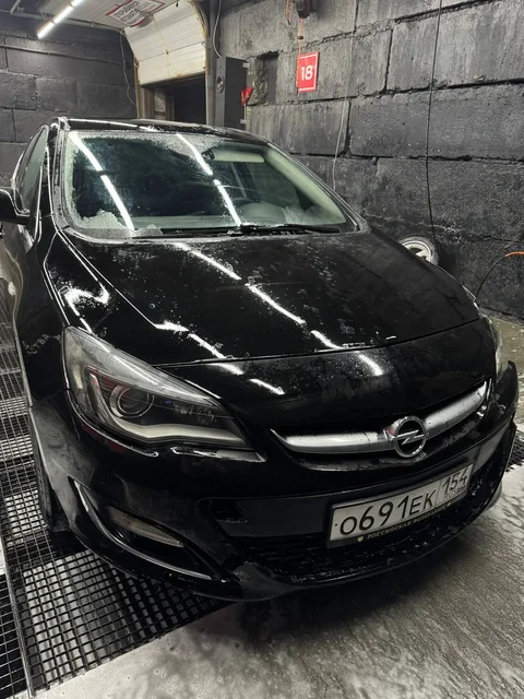 Opel Astra J 2012 Комплектация Жир ДТП - Квадроциклы в Иркутск