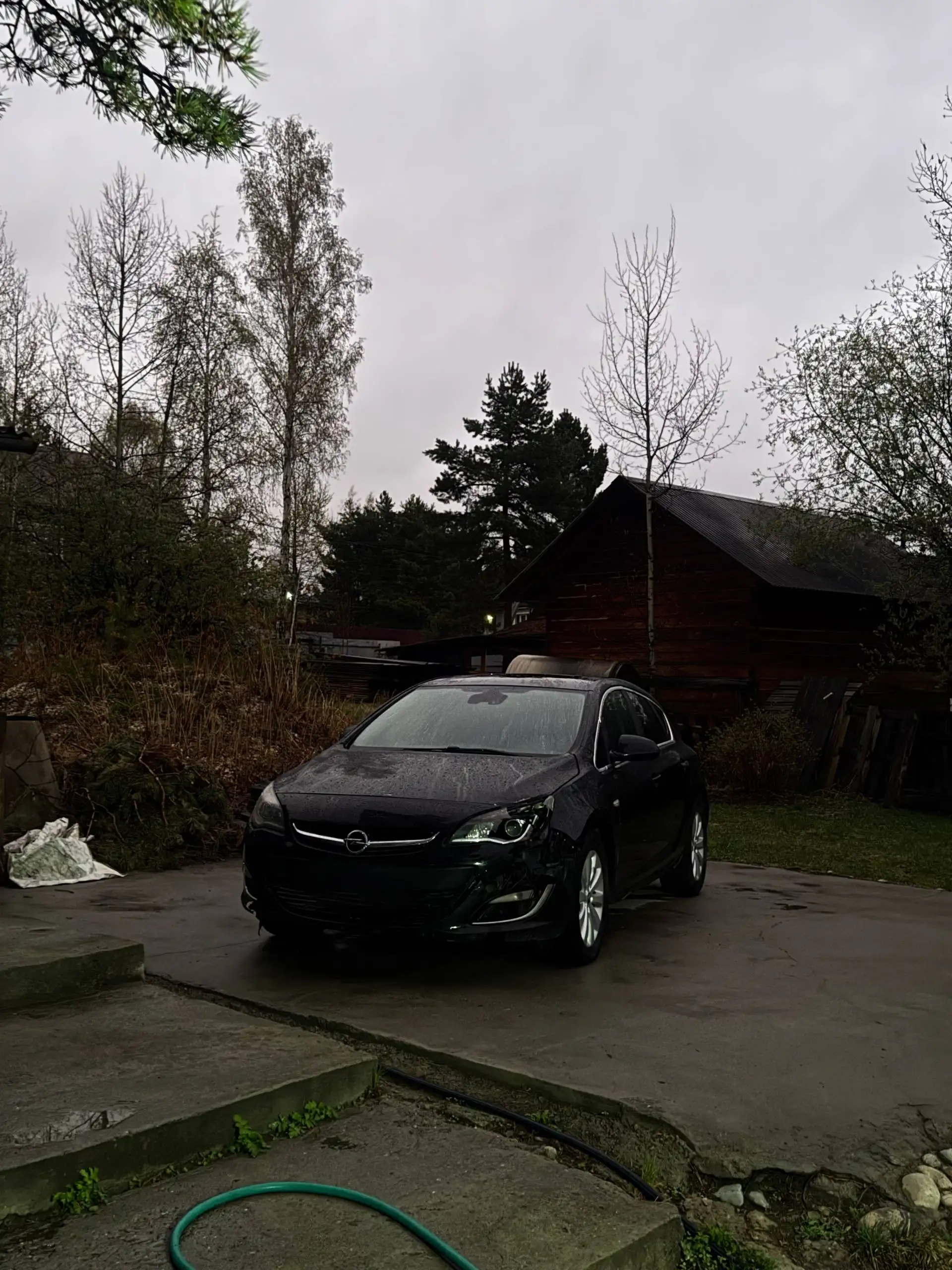 Opel Astra J 2012 Комплектация Жир ДТП - Легковые автомобили (Авто) в Иркутск