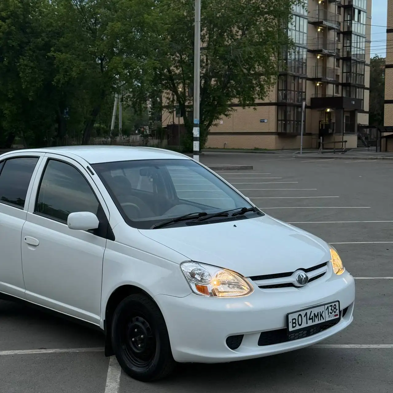 Platz 2001г - Легковые автомобили (Авто) в Иркутск