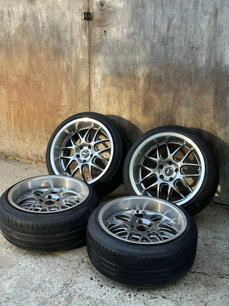 Продажа дисков R18 с резиной - Диски и шины (Авто) в Иркутск