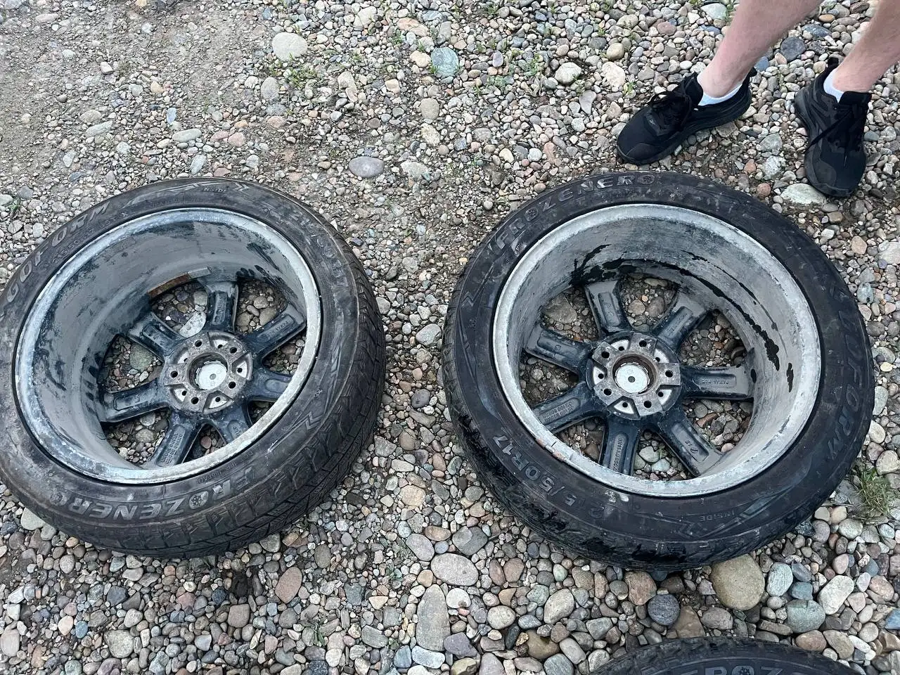 Резина зима 215/50 R17 - Шины (Авто) в Иркутск
