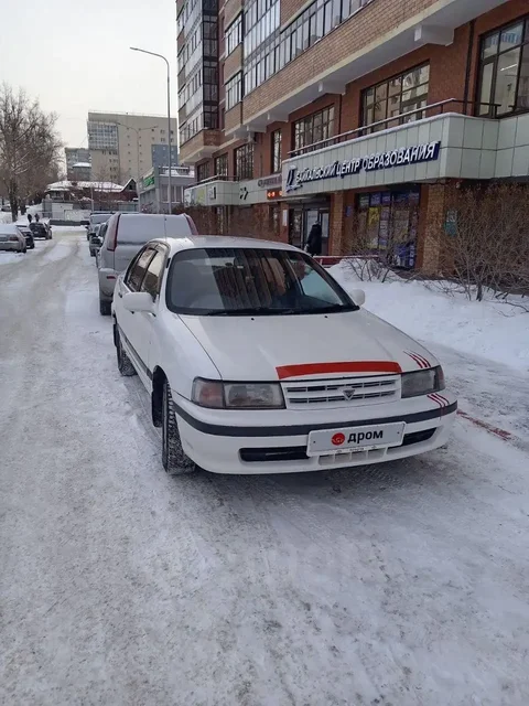 Toyota Corsa 1994 - Сиденья в Иркутск