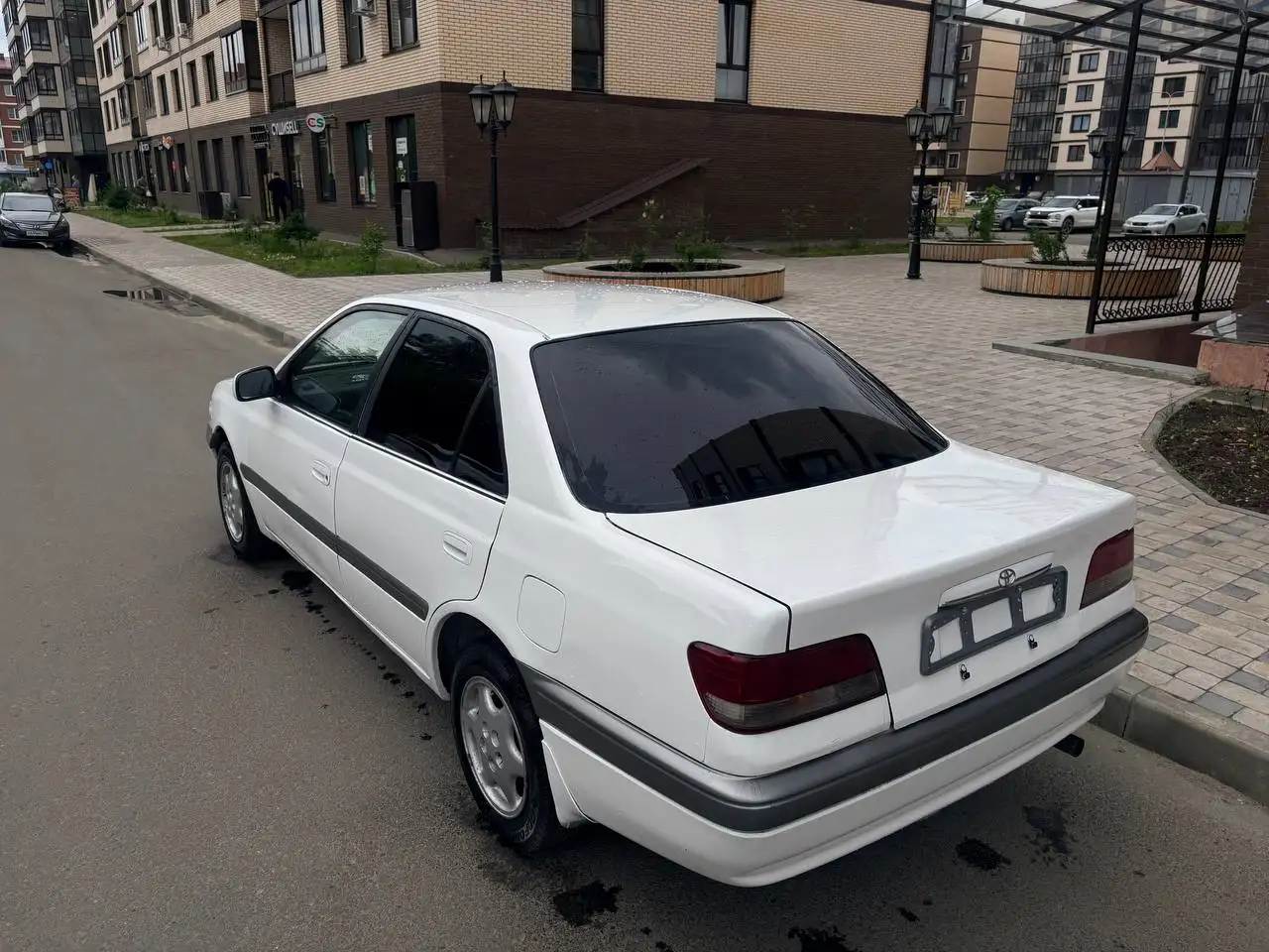 Toyota Carina - Легковые автомобили (Авто) в Иркутск