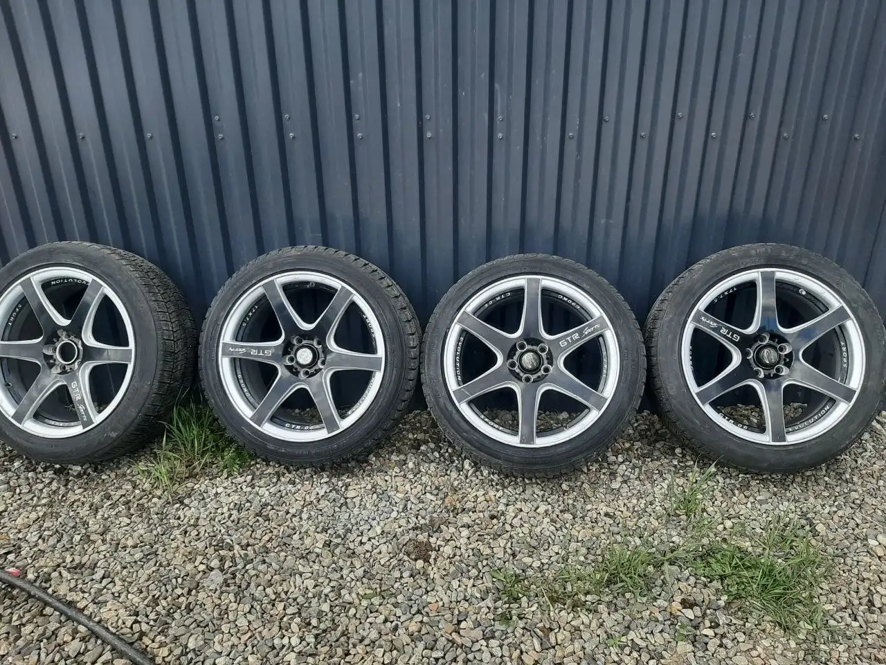 Продажа комплектов колес R18 и R17 - Колеса и шины (Авто) в Иркутск