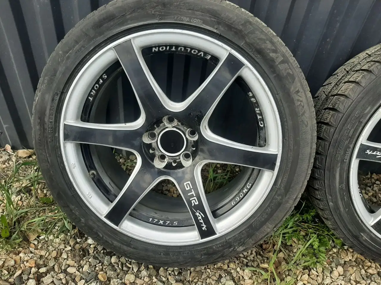 Продажа комплектов колес R18 и R17 - Колеса и шины (Авто) в Иркутск