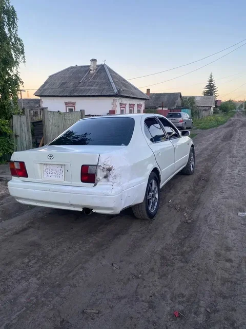 Toyota Camry 5 / 5 / 5, 250000 руб. - Скутеры в Иркутск