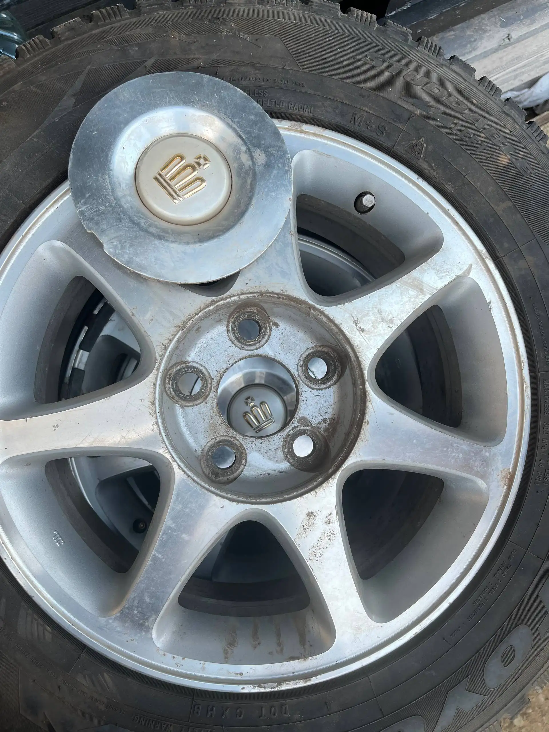 Продам диски R16 5-114.3 и резину Toyo 215/65 - Запчасти (Авто) в Иркутск