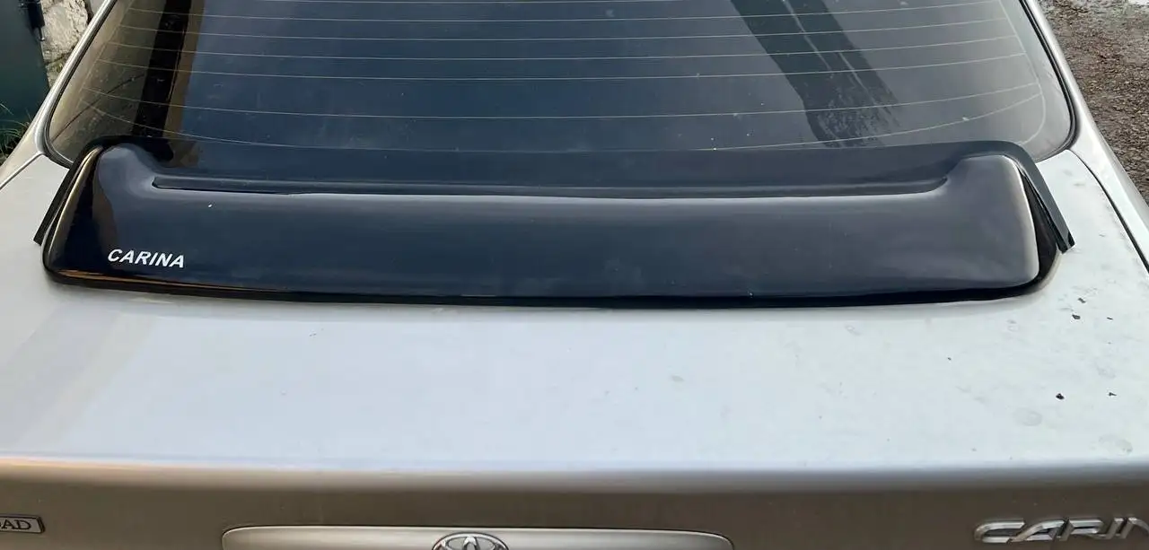 Обвес и козырек на Toyota Carina - Запчасти и аксессуары (Авто) в Иркутск