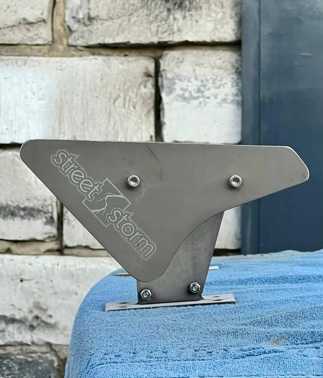Спойлер (лавка) на крышку багажника - Запчасти (Авто) в Иркутск