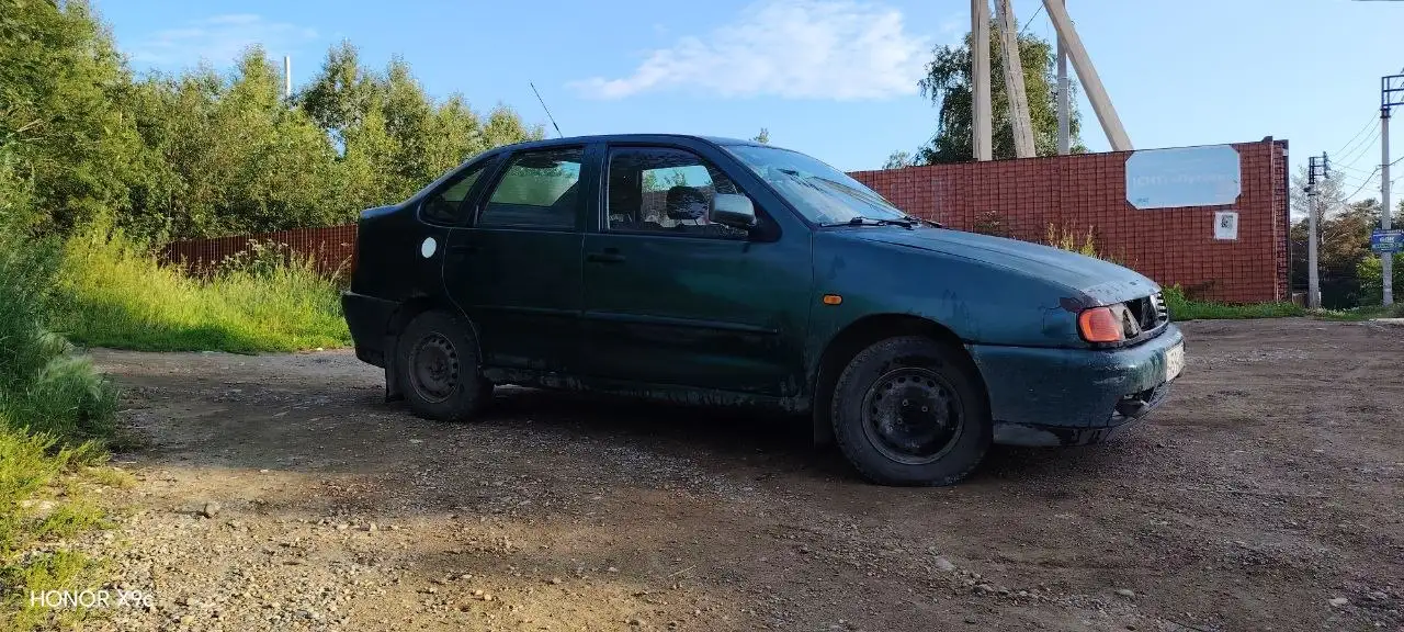 Volkswagen Polo Classic 1998 - Легковые автомобили (Авто) в Иркутск