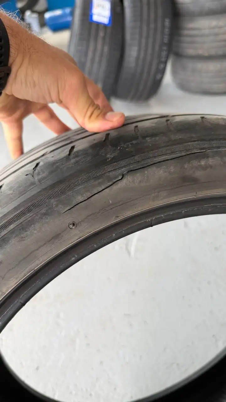Шины Falken 225/40 R18 - Шины и диски (Авто) в Иркутск