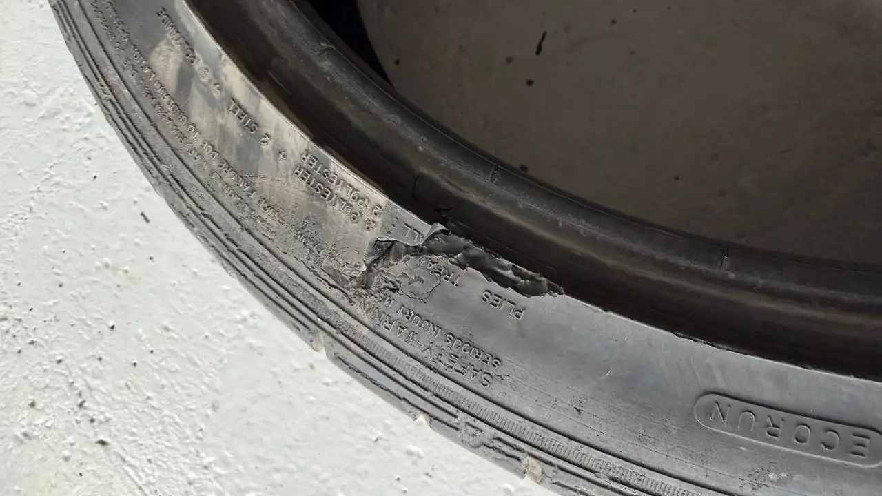 Шины Falken 225/40 R18 - Шины и диски (Авто) в Иркутск