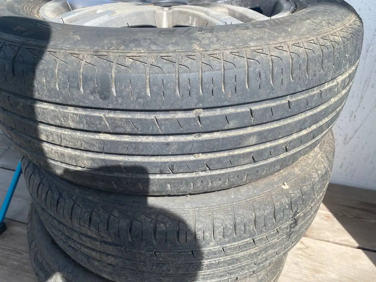 3 штуки все на фото - 4000 - Авто в Иркутск