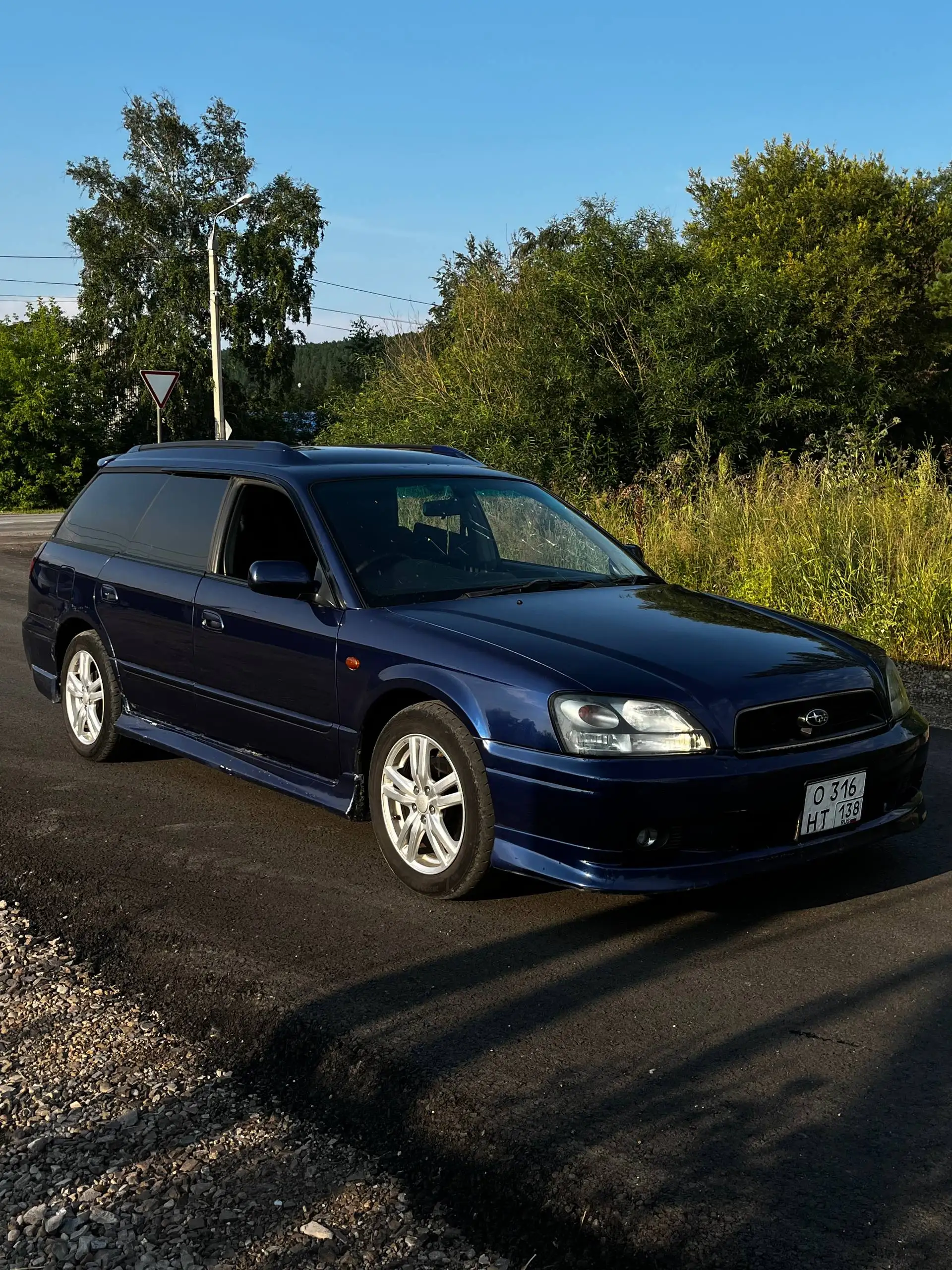 2000 год Двушка бенз Полный ход - Автомобили (Авто) в Иркутск